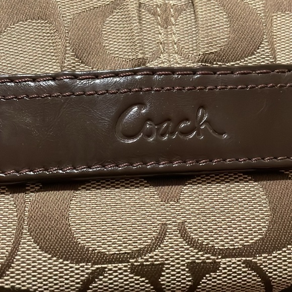 GUC Coach Wallet - Picture 2 of 9